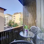 Sunlight - 150m From The - Happy Apartment *