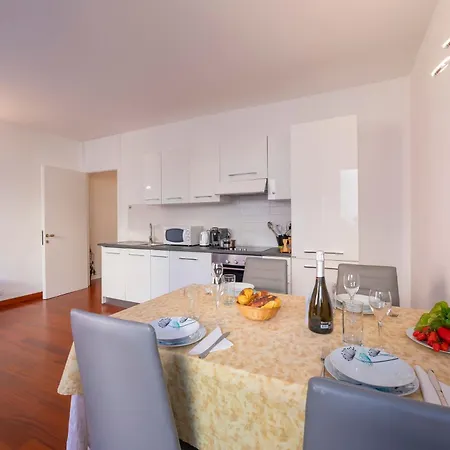 Sunlight - 150m From The - Happy Apartment Lugano