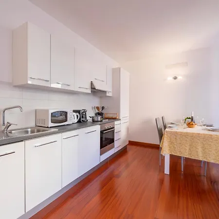 Apartmán Sunlight - 150m From The - Happy Lugano