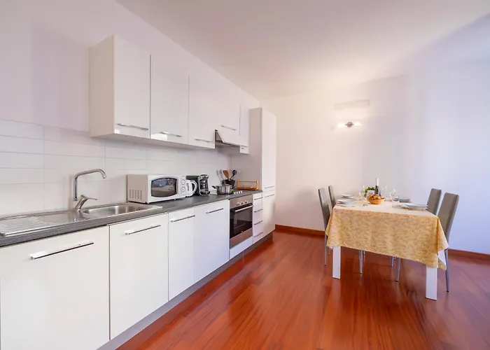 Apartament Sunlight - 150m From The - Happy Lugano