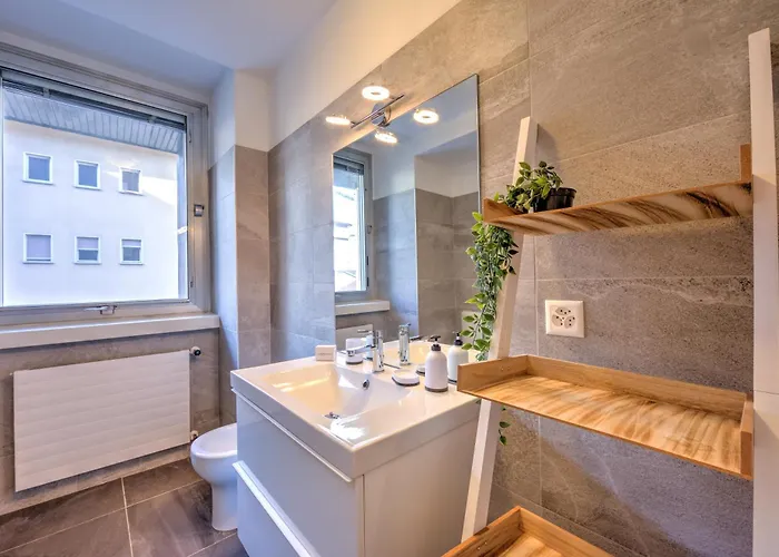 Sunlight - 150m From The - Happy *